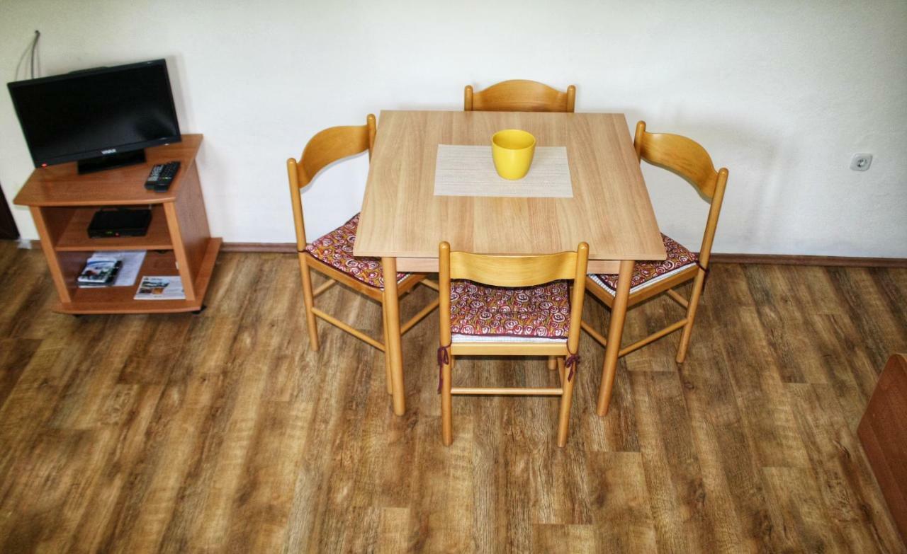 Apartments Vidos Dreznik Grad Ngoại thất bức ảnh