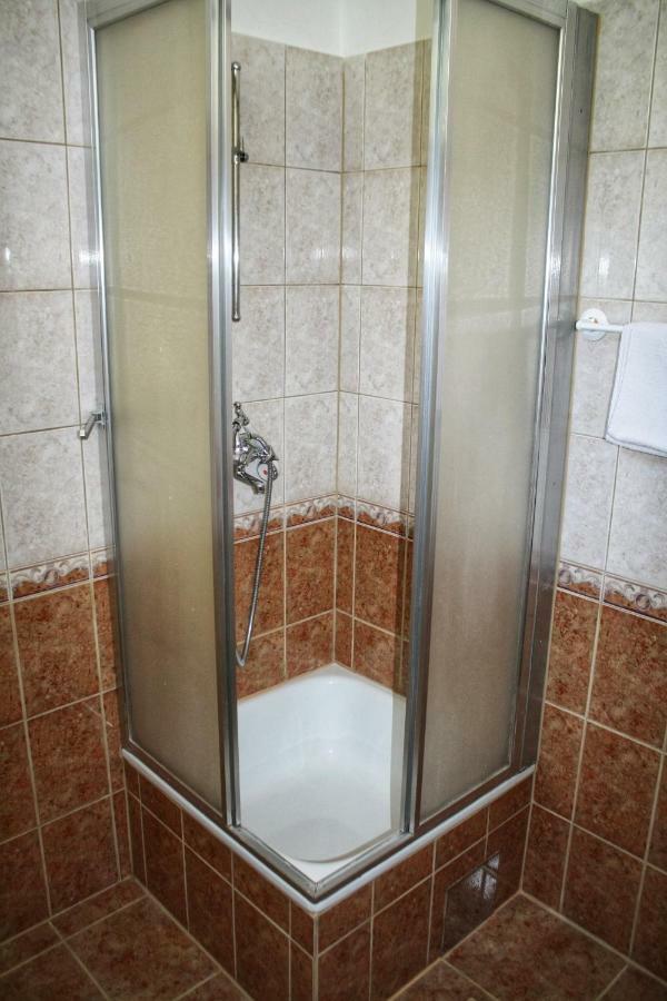 Apartments Vidos Dreznik Grad Ngoại thất bức ảnh