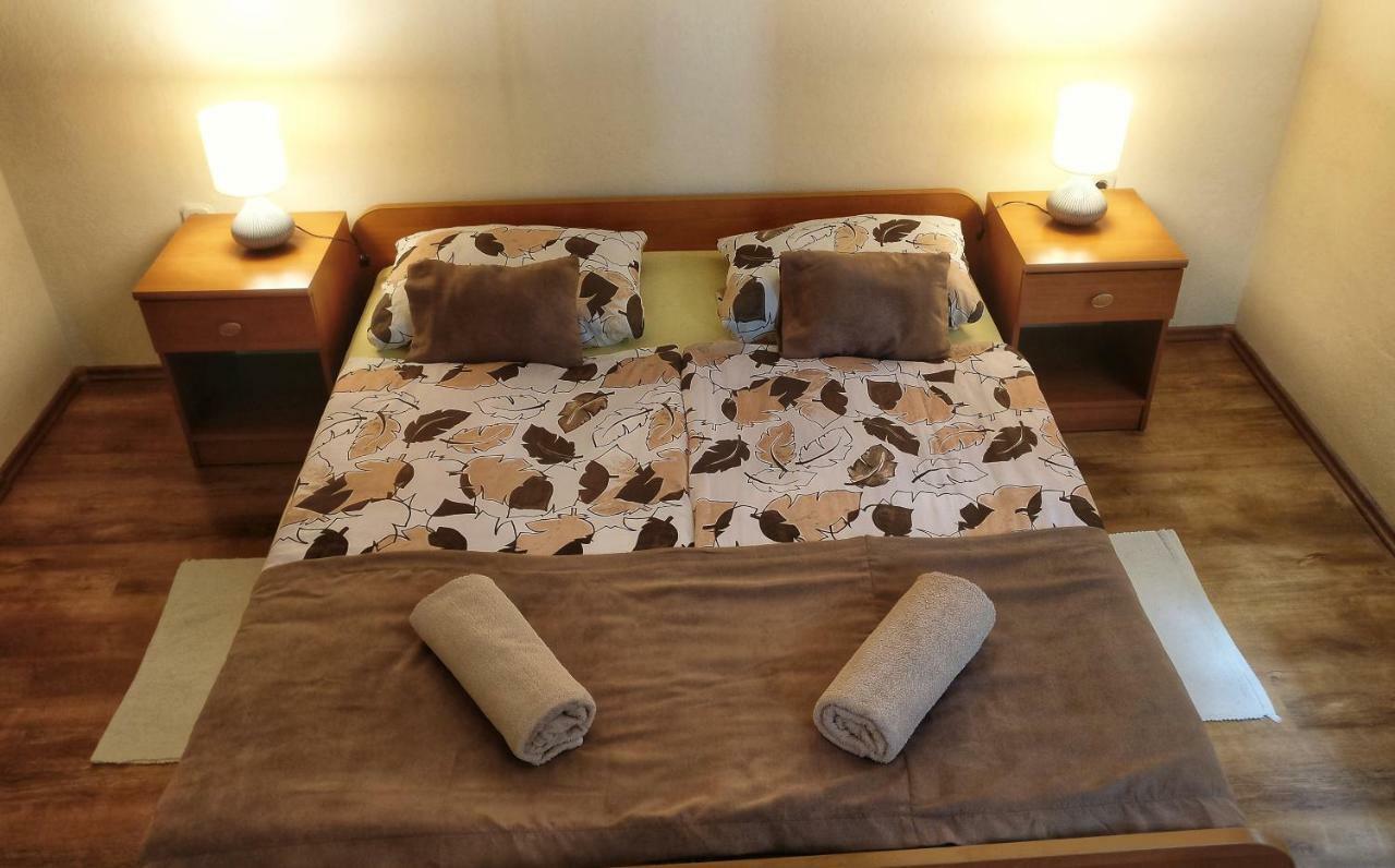 Apartments Vidos Dreznik Grad Ngoại thất bức ảnh